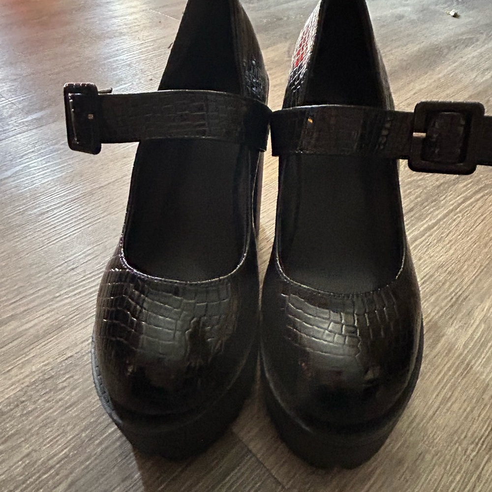 SHEIN Black Mary Jane Platform Shoes